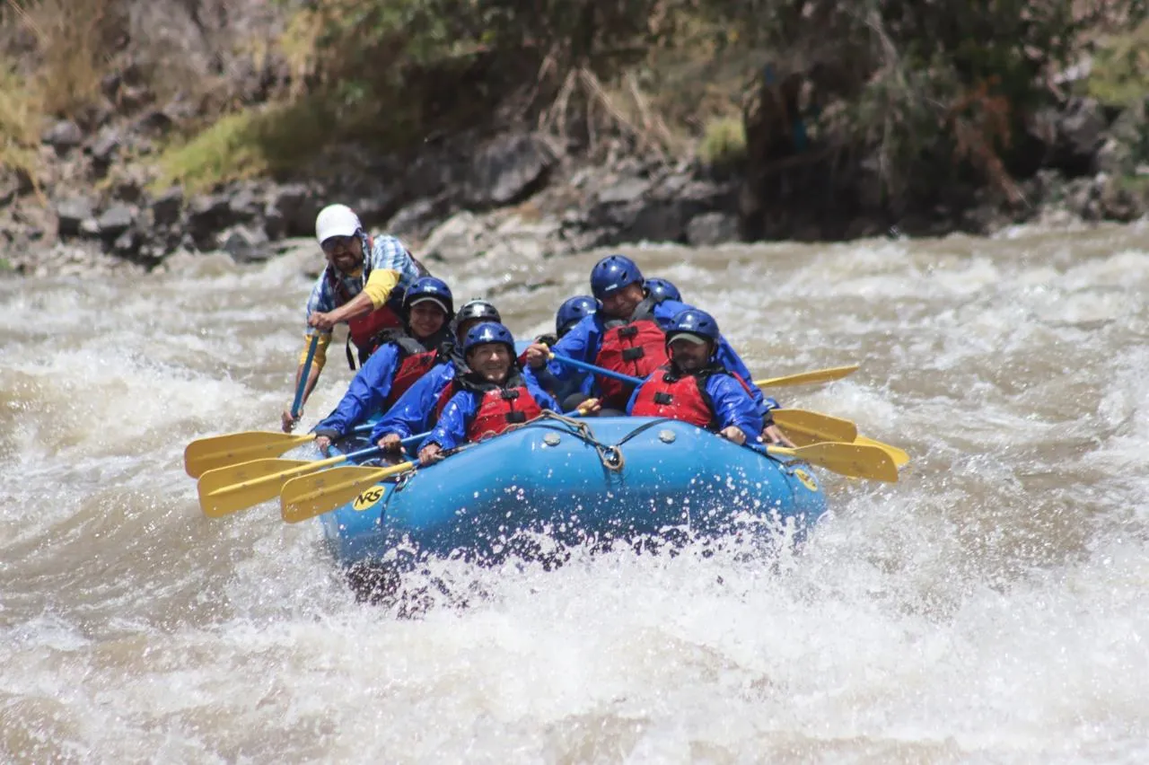 Rafting en el Rio Vilcanota - Imagen 3